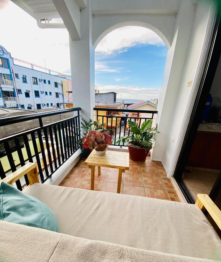 Marion Roos Hotel Puerto Galera Eksteriør bilde